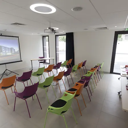 Nex فندق تارْب