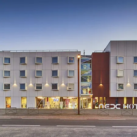 Otel Nex Tarbes
